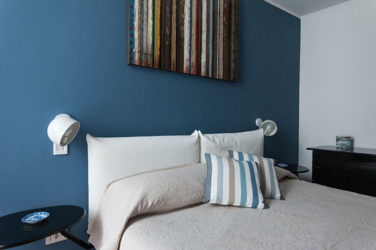 Fancy Blue Duomo Duplex Apartement Милано Екстериор снимка